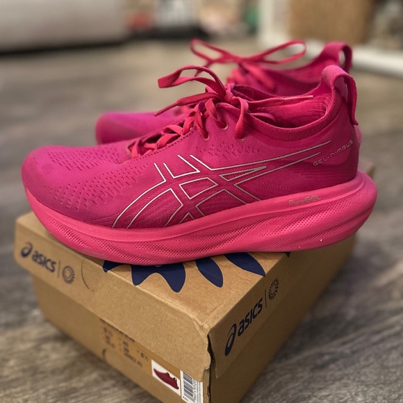 ASICS Women's Gel-Nimbus 25 Running Shoes - Picture 9 of 10